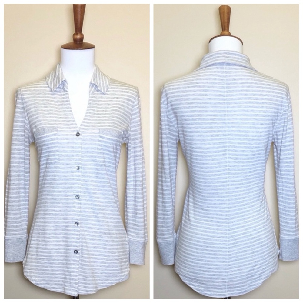 Express Women’s button up lightweight knit gray and white stripe top Size XS